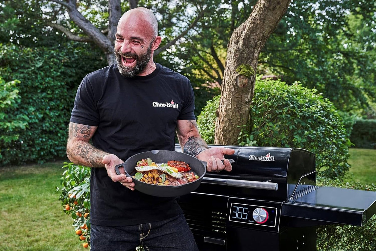 Grill elektryczny Char-Broil SMART-E – Grill z technologią E-POWER (90–370°C), precyzyjną regulacją temperatury i funkcją czyszczenia – idealny do grillowania na świeżym powietrzu, w ogrodzie i na tarasie.