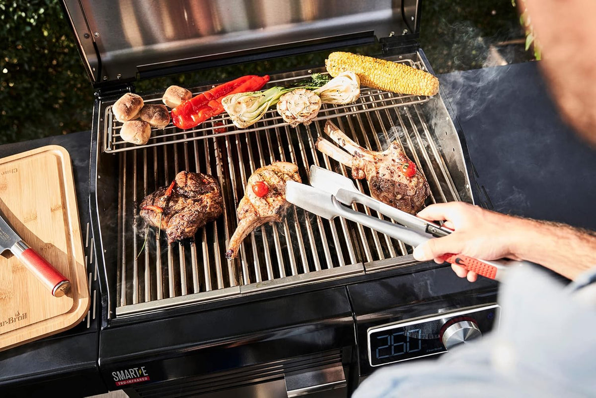 Grill elektryczny Char-Broil SMART-E – Grill z technologią E-POWER (90–370°C), precyzyjną regulacją temperatury i funkcją czyszczenia – idealny do grillowania na świeżym powietrzu, w ogrodzie i na tarasie.