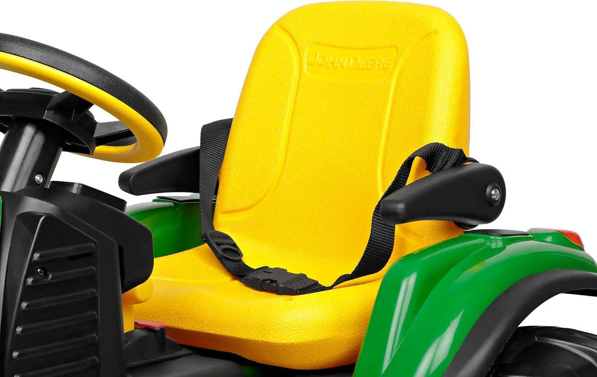 Ciągnik elektryczny John Deere RC Peg Perego – elektryczny, zdalnie sterowany ciągnik dla dzieci, 12 V, z przyczepą, pilotem, napędem na 2 koła, radiem FM, 1 rok