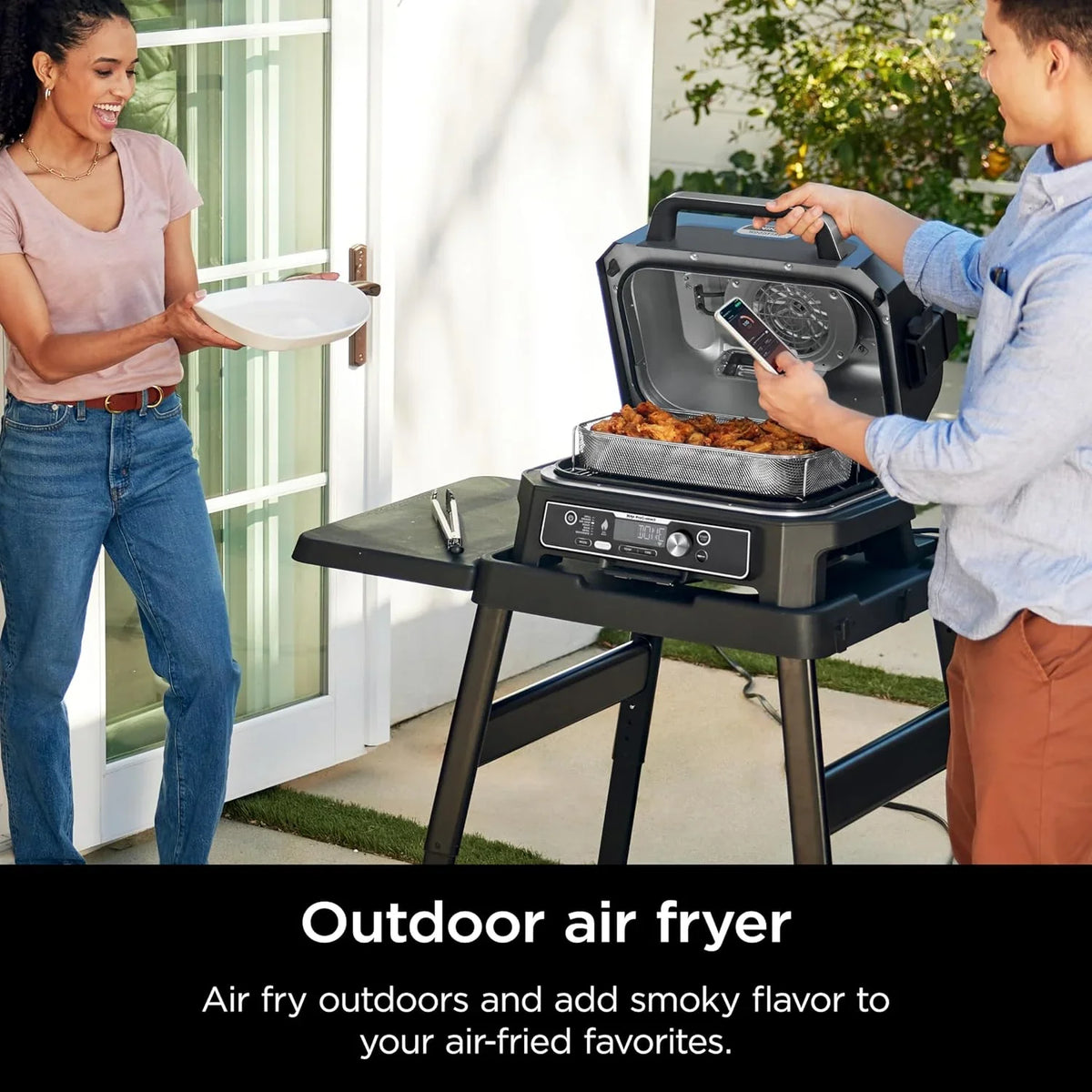 Grill i wędzarnia ogrodowa Ninja Woodfire Pro XL, termometr, wszechstronne urządzenie 4 w 1 (grill, wędzarnia BBQ, frytkownica beztłuszczowa, piekarnik), grill elektryczny przenośny, kolor ciemnoszary, model OG850
