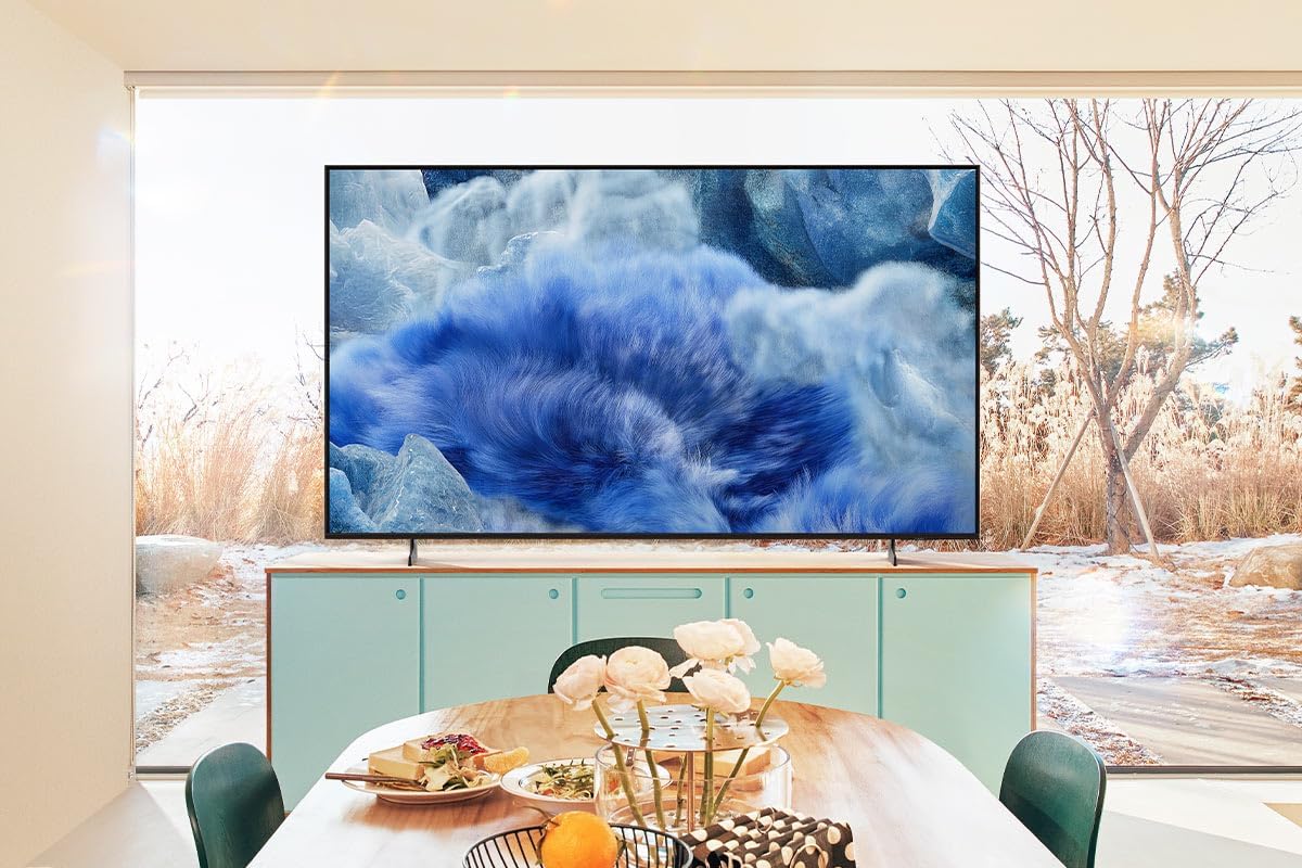 43-calowy telewizor Q8F QLED 4K Smart TV z technologią Vision AI, 100% natężeniem koloru dzięki technologii Quantum Dot oraz funkcją Motion Xcelerator.