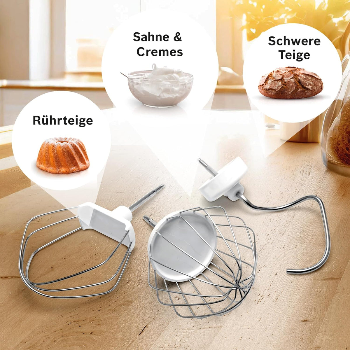 Robot kuchenny Bosch serii 4 MUM56340, misa 3,9 l, blender 1,25 l, maszynka do mięsa, wyciskarka do cytrusów, mikser planetarny, hak do ciasta, trzepaczka, ubijak, rozdrabniacz ciągły, 3 tarcze, 900 W, srebrny/szary