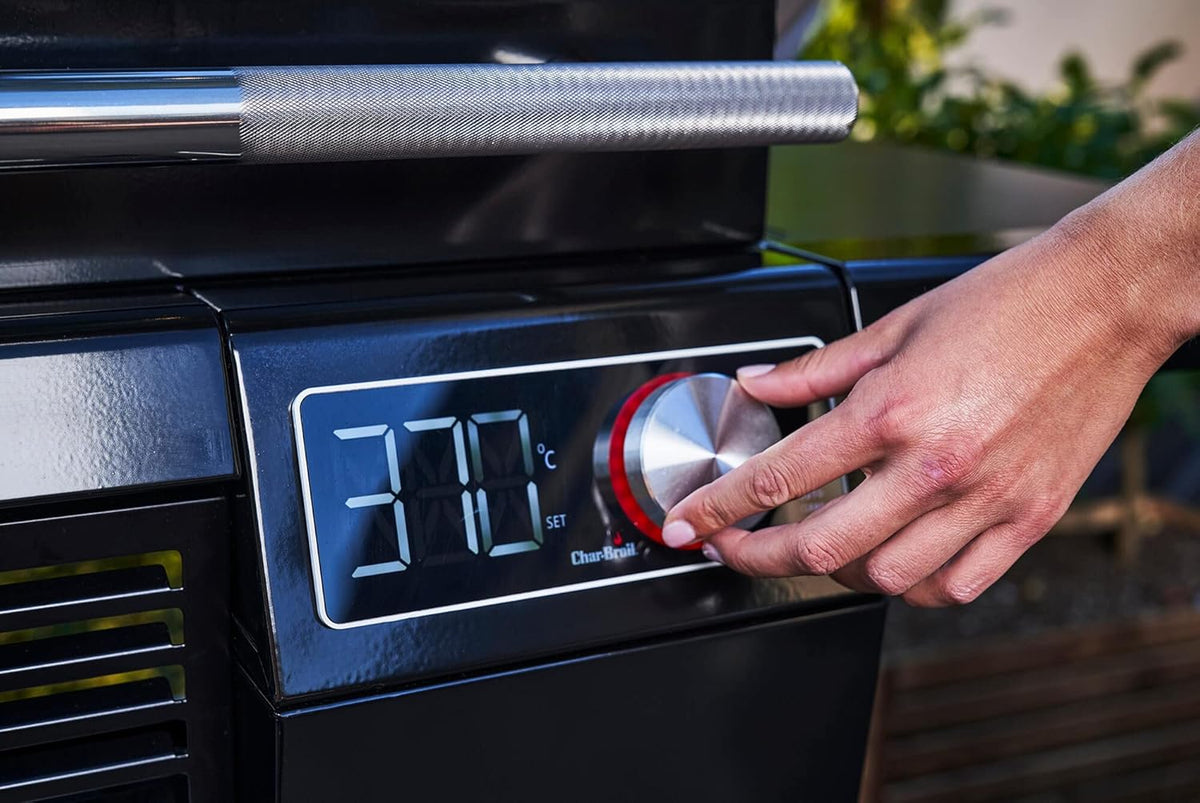 Grill elektryczny Char-Broil SMART-E – Grill z technologią E-POWER (90–370°C), precyzyjną regulacją temperatury i funkcją czyszczenia – idealny do grillowania na świeżym powietrzu, w ogrodzie i na tarasie.