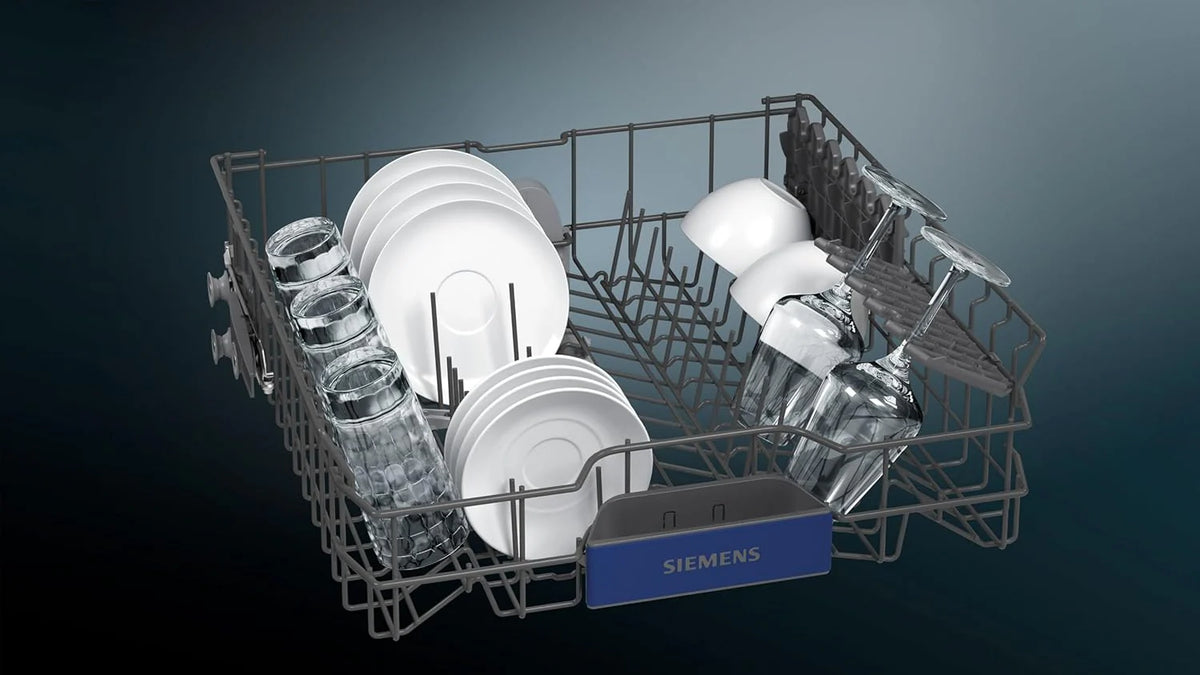 Zmywarka Siemens SN63EX06VE, iQ300 Smart, w pełni zintegrowana, 60 cm, szuflada na sztućce, bardzo cicha, varioSpeed, automatyczne otwieranie drzwi, potrójny system koszenia, infoLight, intensiveZone