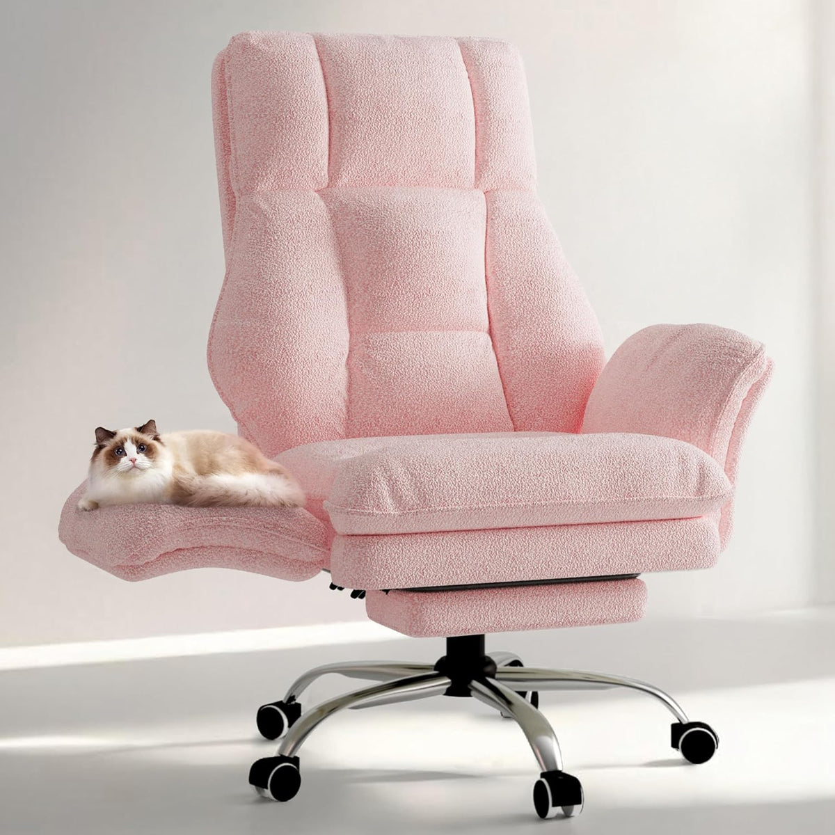 HOMRELEXA Duży i wysoki, ergonomiczny fotel biurowy dla kadry kierowniczej z podnóżkiem, podnoszonymi podłokietnikami i wysokim oparciem, pluszowe, kręcone włosy – biały