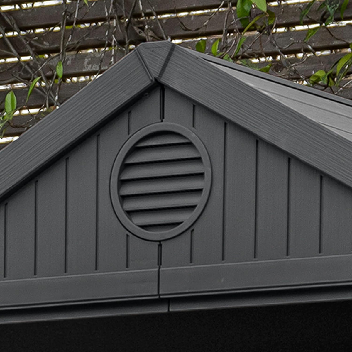 Domek ogrodowy KETER Darwin 4x4, 125,8 x 117 x 205 cm i 1,4 m²; w zestawie podłoga, system wentylacji, drzwi i okno; wodoodporny; kolor szary.